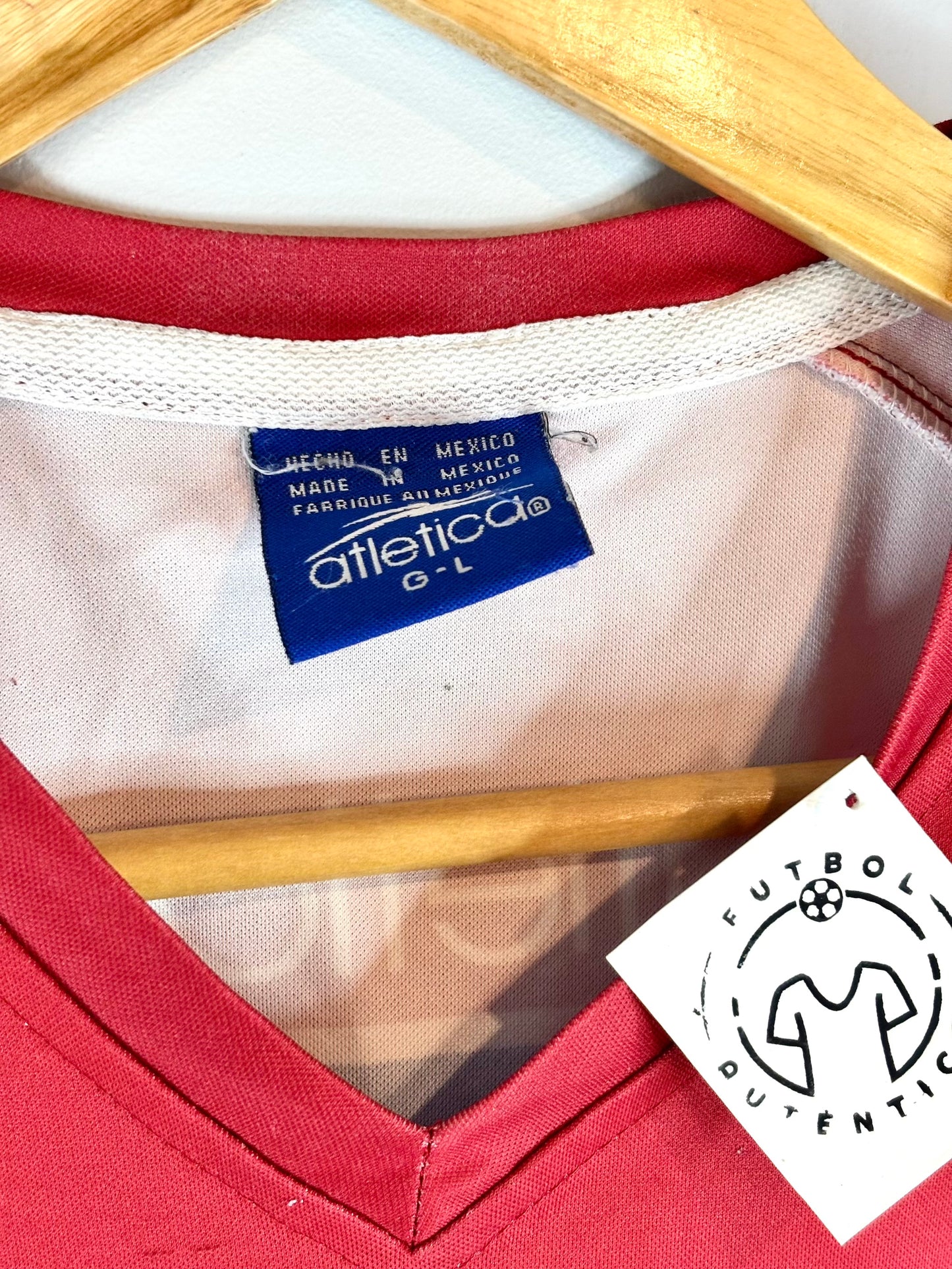 Camiseta Atlética Saprissa 2001 utilería etiquetas