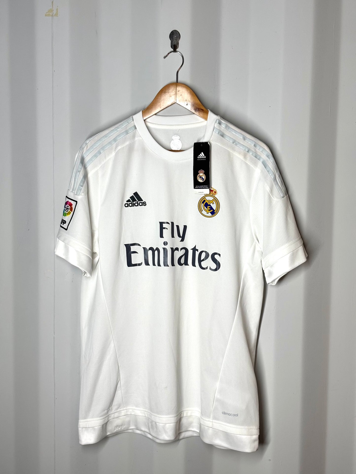 Camiseta de local del Real Madrid temporada 2015 Adidas original