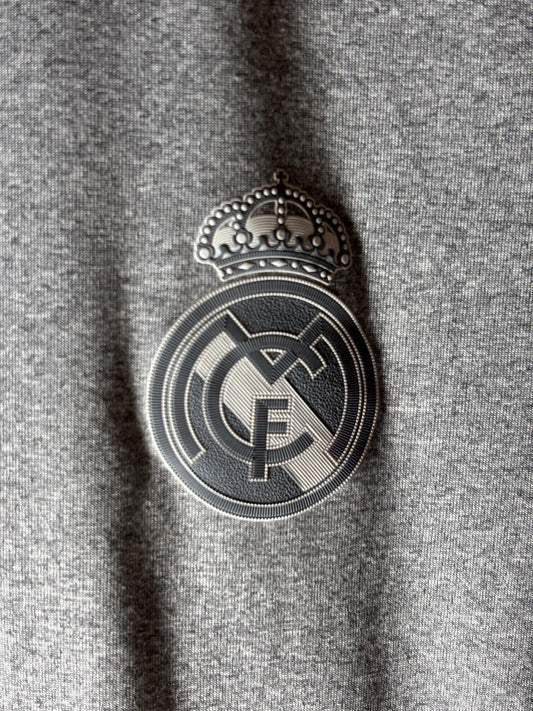 Camiseta visitante original del Real Madrid temporada 2015 Adidas