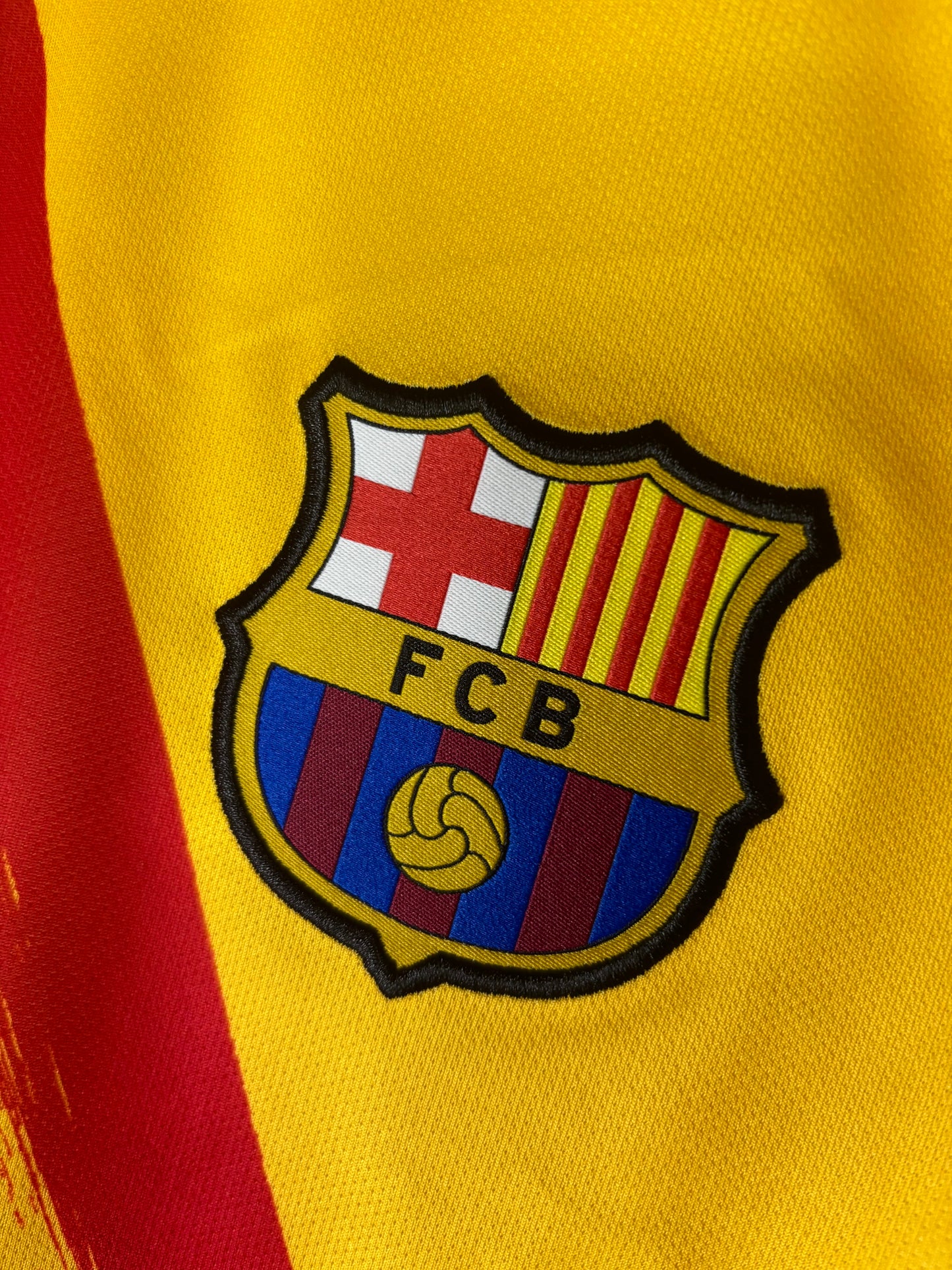 Camiseta Barcelona Senyera Messi 2019 Nike escudo
