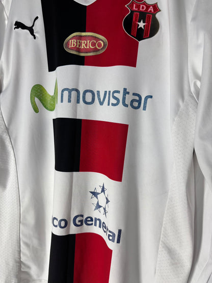 Alajuelense 2015 camiseta de visita Puma front.