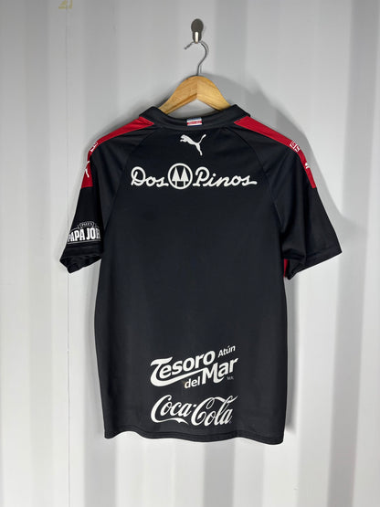 Camiseta Alajuelense 2017 local marca Puma dorsal.