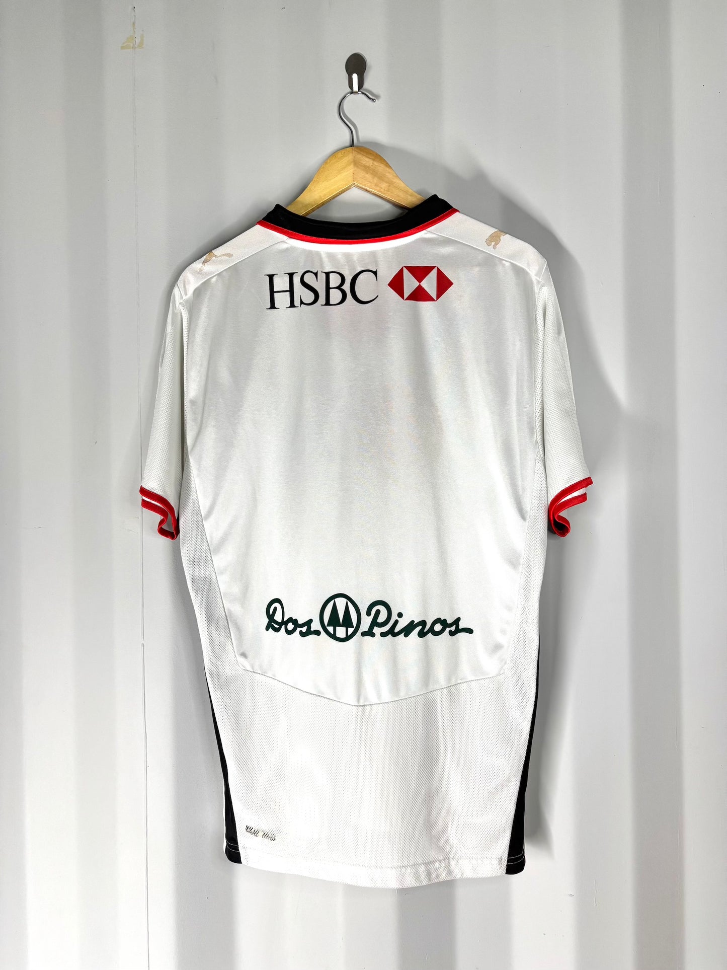 Camiseta de visitante Liga Deportiva Alajuelense temporada 2008. Parte trasera.