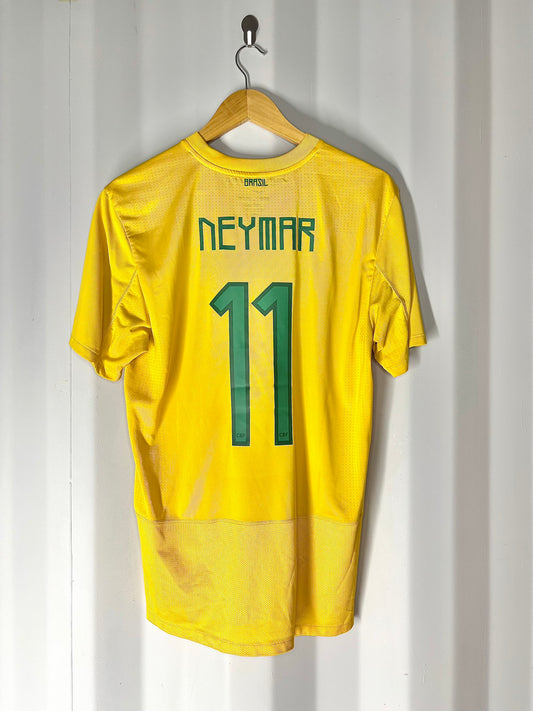 Camiseta local Brasil Neymar 2011 dorsal 