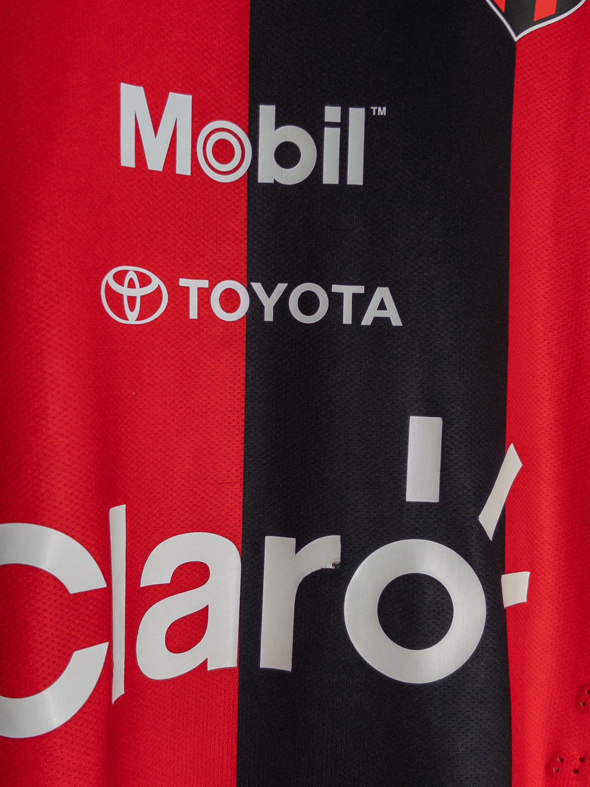 Frente de la camiseta local de Alajuelense Kelme 2018 original