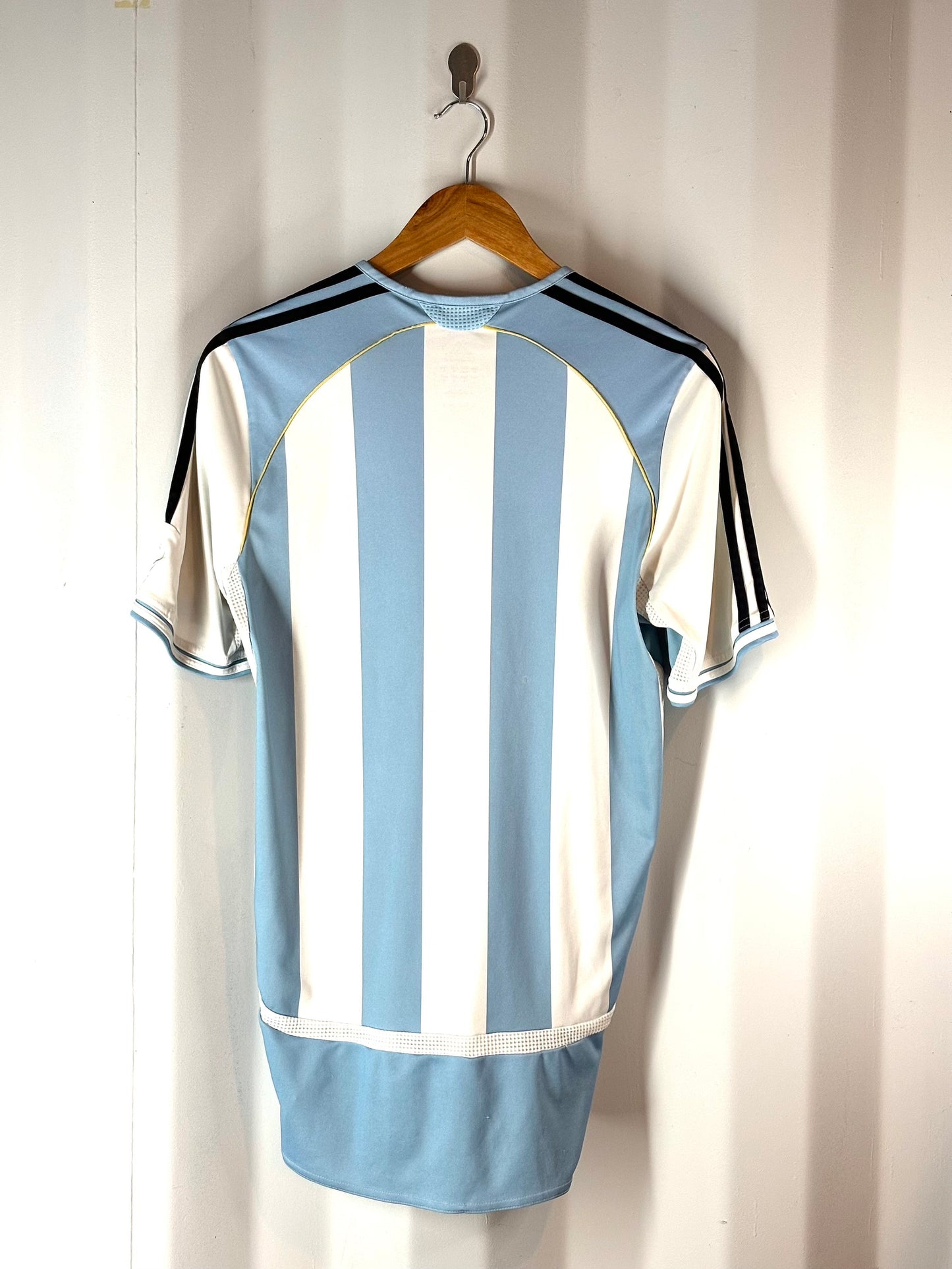 Camiseta Argentina Adidas original 2006 local espalda