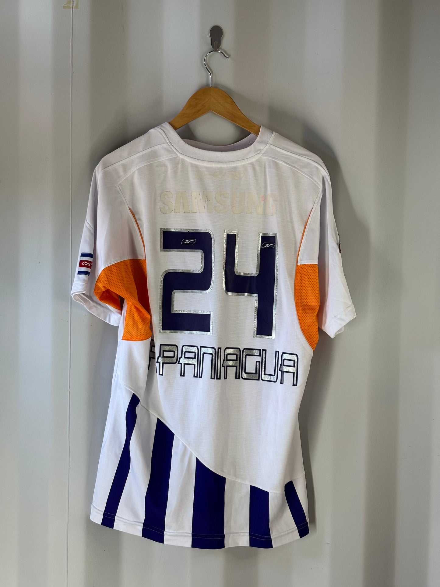 Camiseta de visitante del Deportivo Saprissa 2008 dorsal de Paniagua marca Reebok 