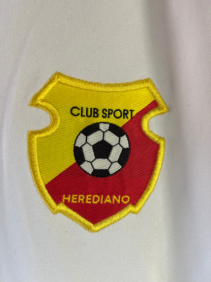Camiseta Club Sport Herediano marca jugados foto del escudo 