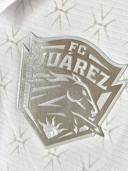 Camiseta Juarez visitante Sporelli 2023 escudo