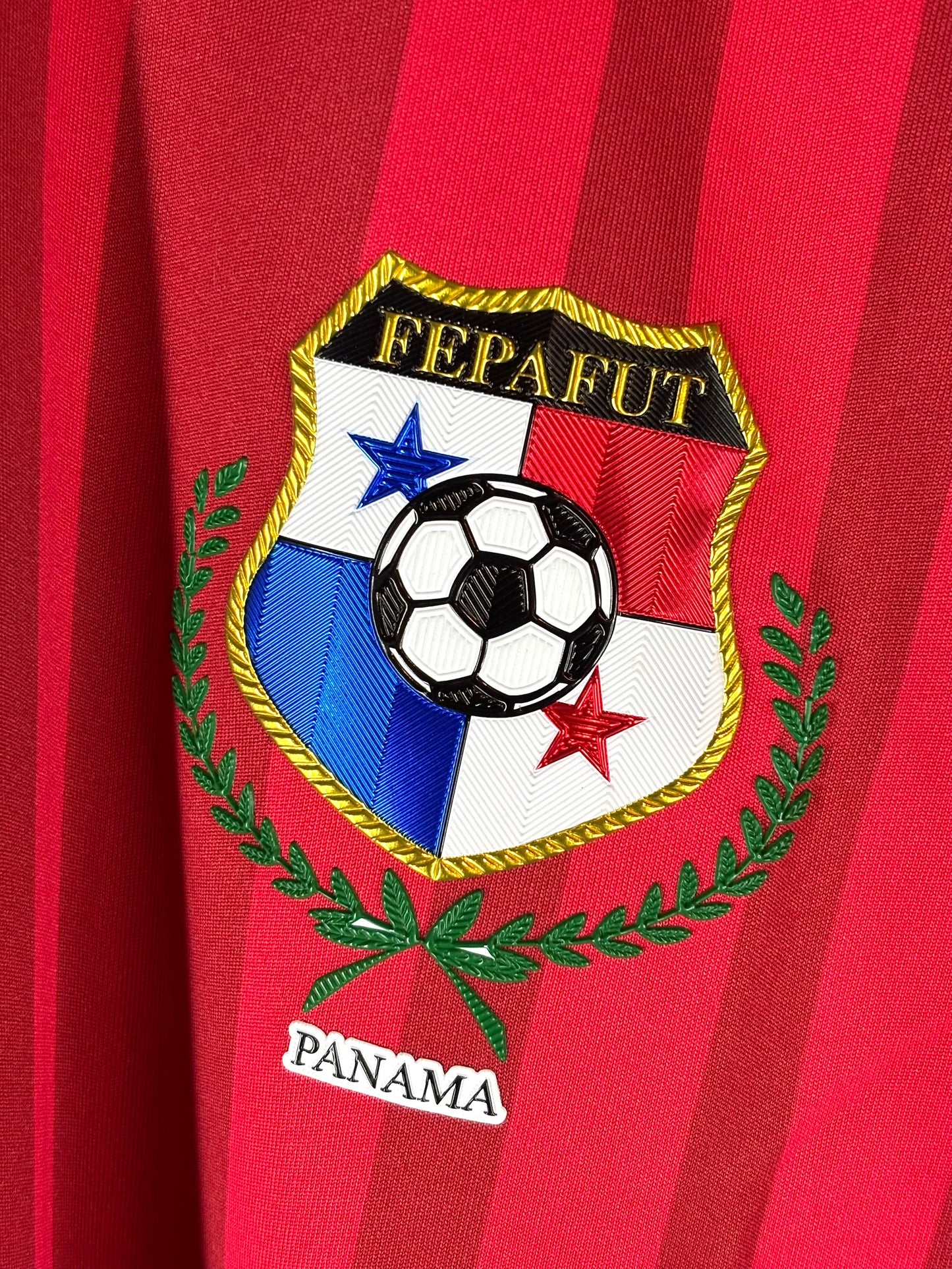 Camiseta local Panamá 2015 New Balance escudo