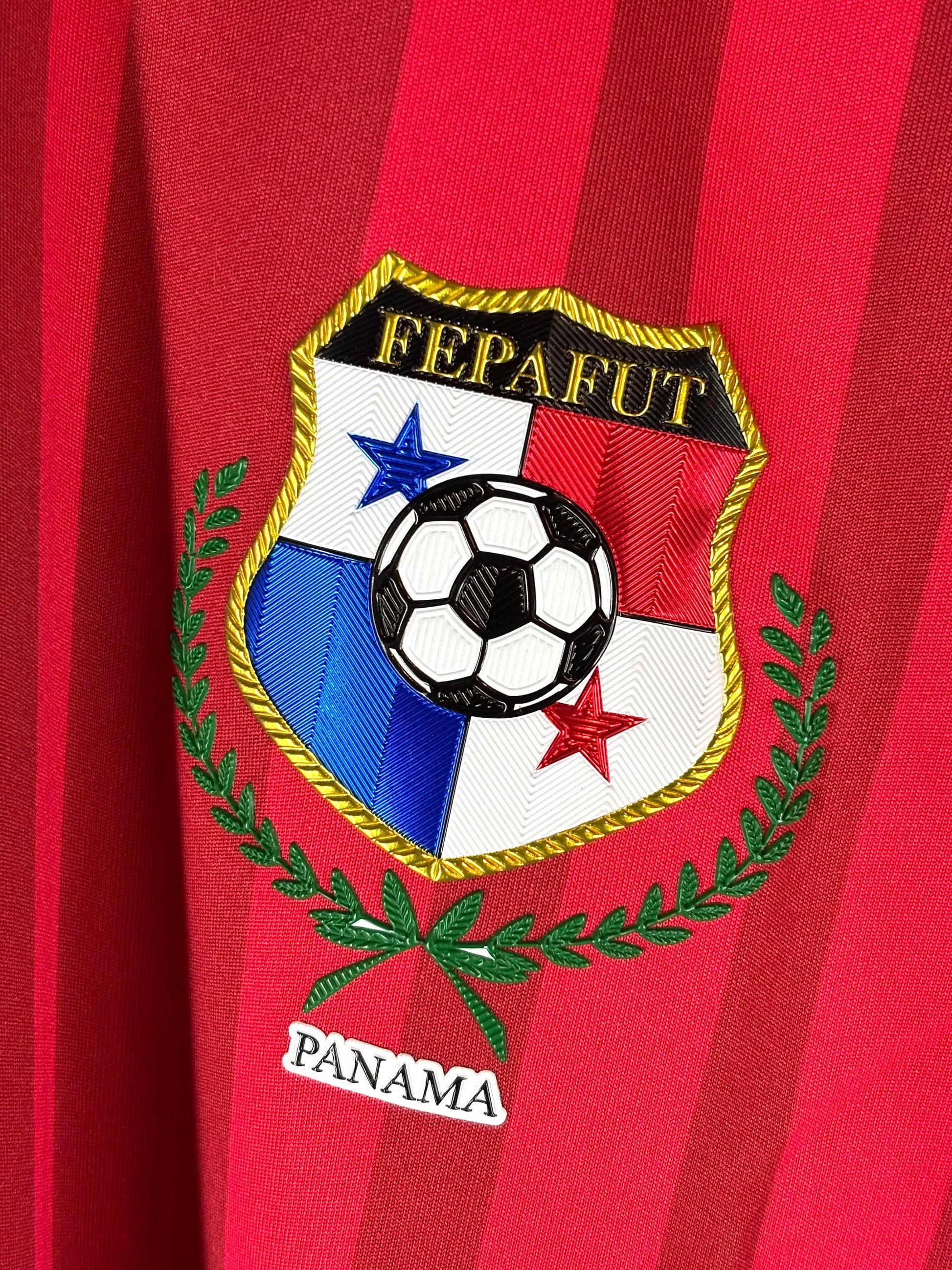Camiseta local Panamá 2015 New Balance escudo