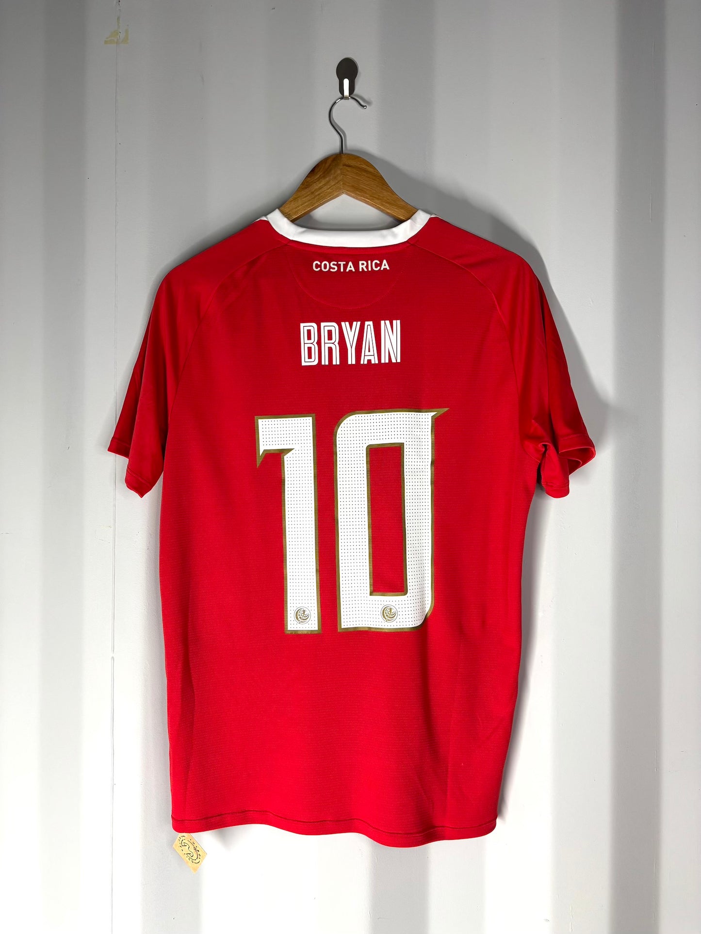 Camiseta selección de Costa Rica año 2018 marca New Balance con el dorsal de Bryan Ruiz 