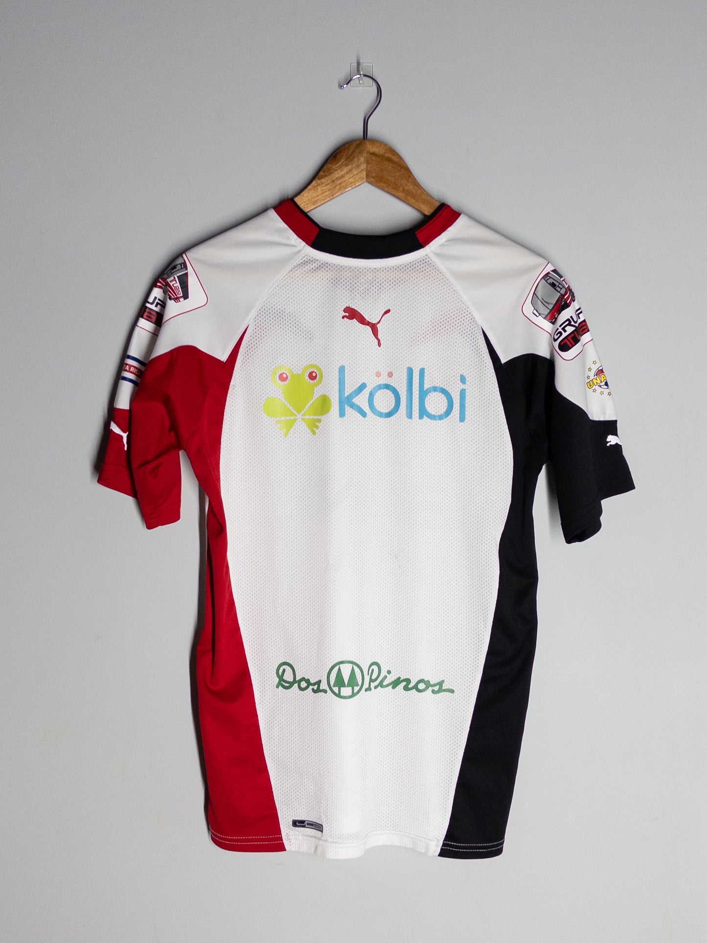Camiseta Alajuelense Puma 2011 original visitante leones