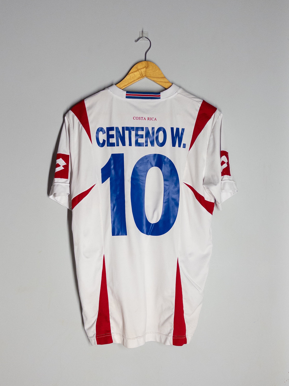 Espalda de la camiseta de visita de Costa Rica Lotto 2007 con dorsal de Centeno, Copa Oro 2007