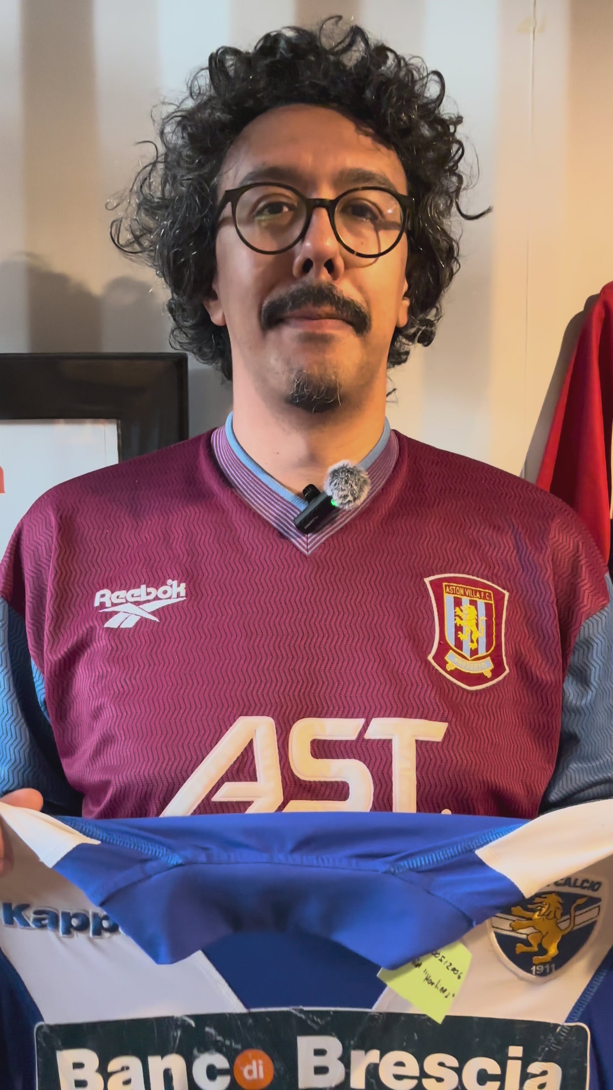 Video explicativo de la camiseta Brescia usada por Gilberto Martínez marca Kappa